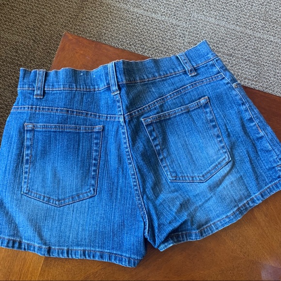 SO denim shorts - Picture 2 of 3